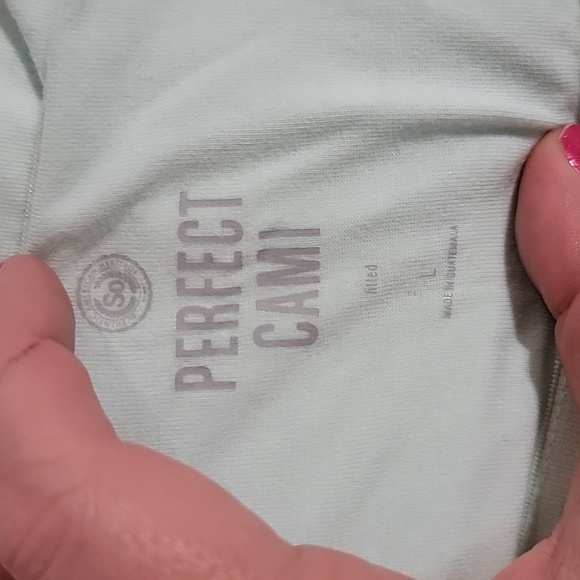 Fitted lace camisole - Picture 4 of 4